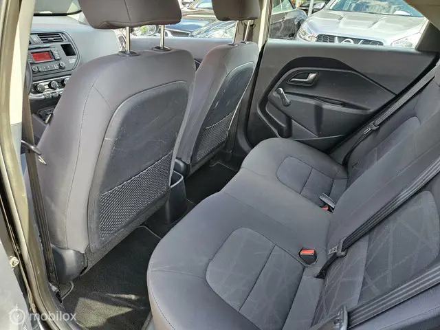 Kia Rio 1.2 CVVT ComfortLine 2014 Benzine 12