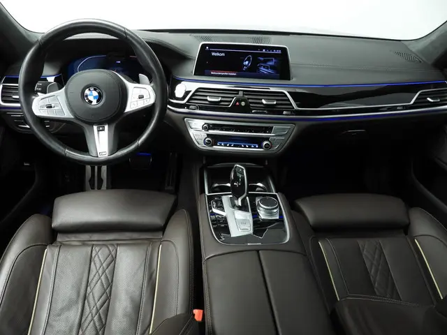BMW 7 Serie 750i xDrive 2021 Benzine 10