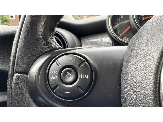 MINI Cooper Mini 1.5 Business 2016 Benzine 20