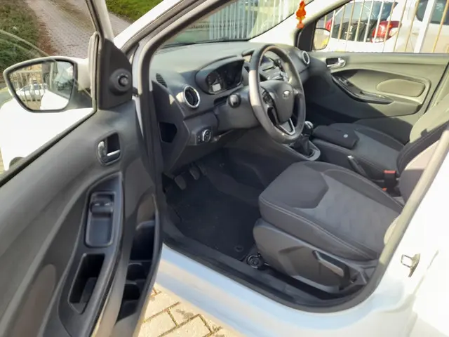 Ford Ka Ka+ 1.2 Trend Ultimate 2017 Benzine 5