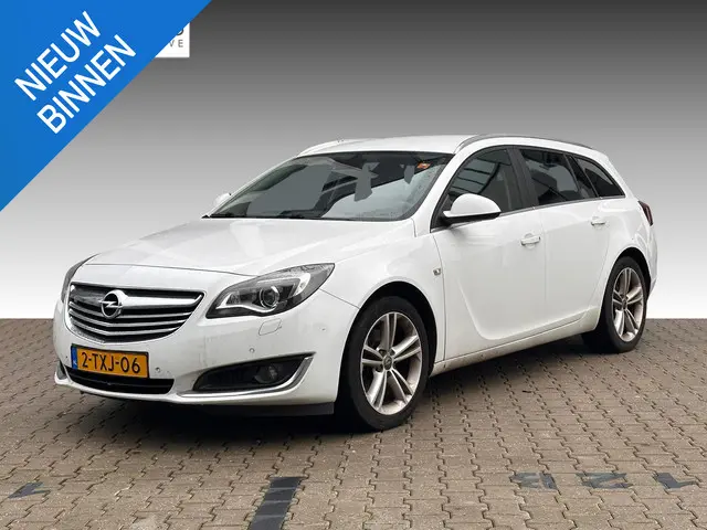 Opel Insignia Sports Tourer 1.6 T Business+ 2014 Benzine