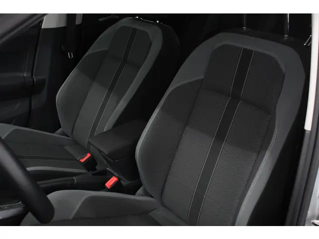 Volkswagen Polo 1.0 TSI 110pk Highline 2021 Benzine 9