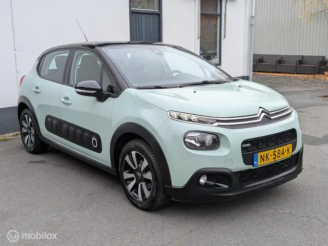 Citroën C3 1.2 PureTech Shine/ trekhhaak 2017 Benzine 3