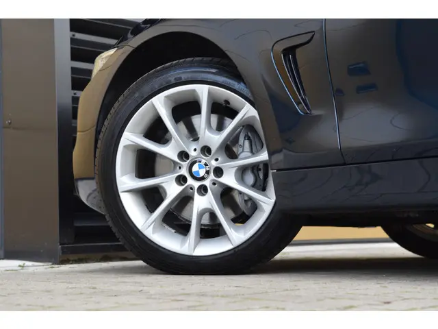 BMW 4 Serie Coupé 435i xDrive 2013 Benzine 22