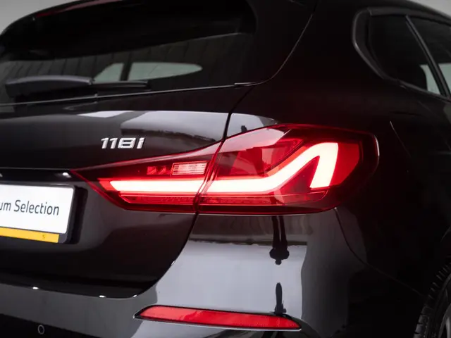 BMW 1 Serie 118i 2022 Benzine 14