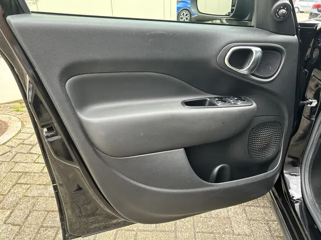 Fiat 500L 0.9 TwinAir Cross 2018 Benzine 12
