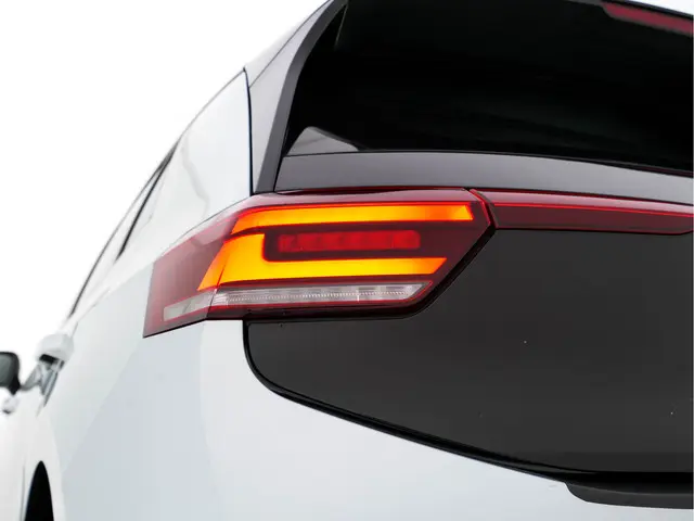 Volkswagen ID.3 Pro 58 kWh [ 3-Fase ] 2022 Elektrisch 24