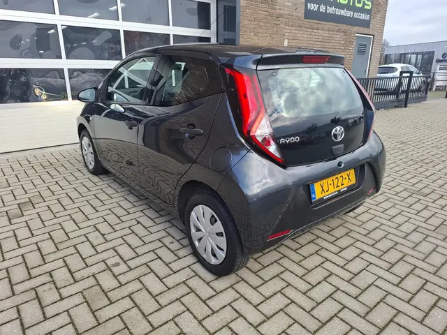 Toyota Aygo 1.0 VVT-i x-fun 2019 Benzine 17