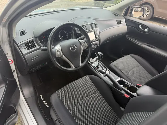 Nissan Pulsar 1.2 DIG-T Connect Edition 2015 Benzine 6