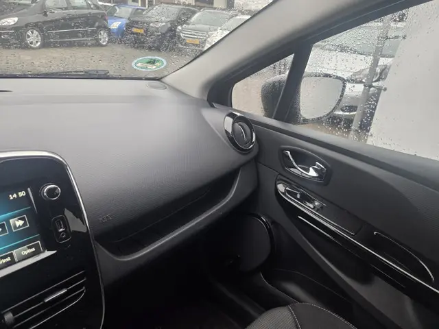 Renault Clio 1.5 dCi Expression 2014 Diesel 11