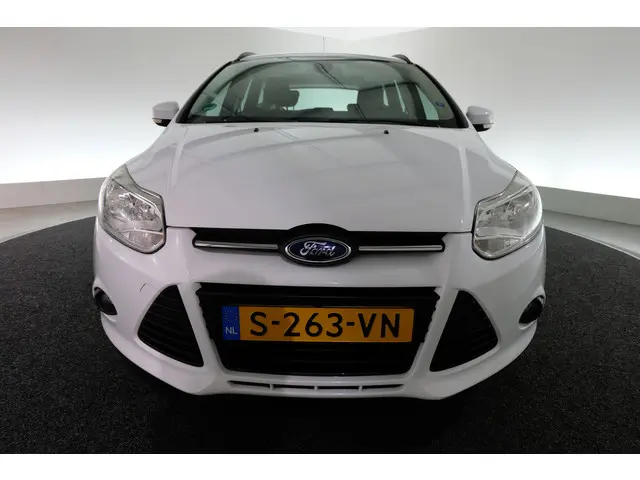 Ford Focus Wagon 1.0 EcoBoost Trend 2014 Benzine 21