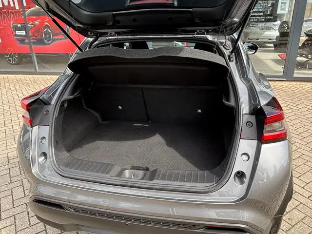 Nissan Juke Hybrid 143 N-Connecta 2022 Hybride Benzine 38