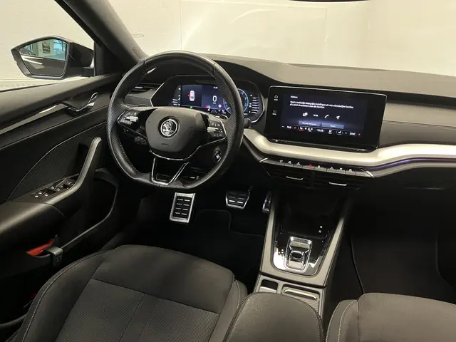 Škoda Octavia 1.0 e-TSI Sport Business 2022 Benzine 3