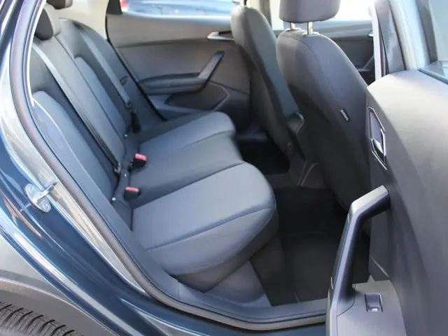 SEAT Arona 1.0 TSI 95PK Style 2023 Benzine 16