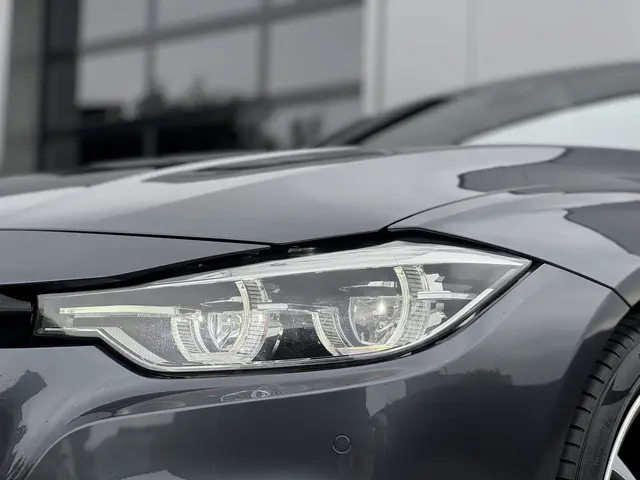 BMW 3 Serie 318d M Sport High Executive 2016 Diesel 10