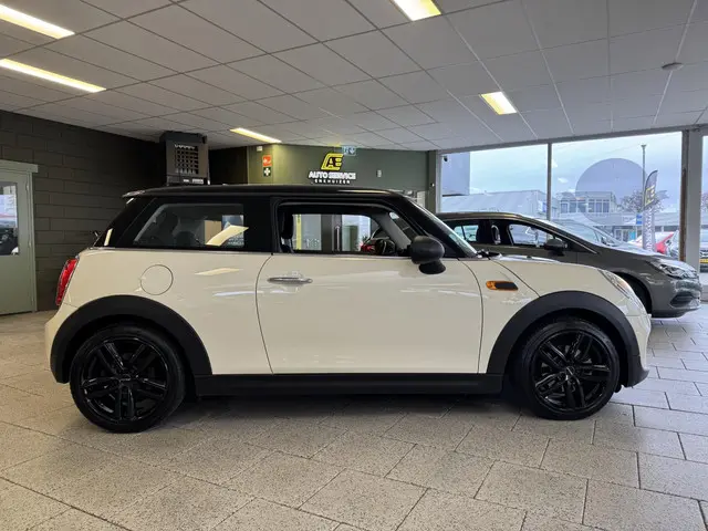 MINI One Mini 1.2 Business 2015 Benzine 4