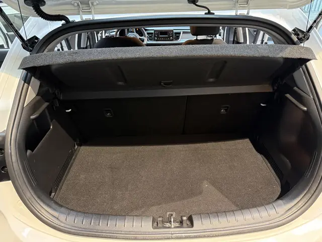 Kia Rio 1.2 CVVT ComfortLine 2023 Benzine 9