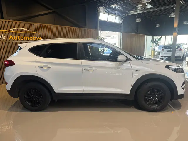 Hyundai Tucson 1.6 GDi Anniversary Edition 2018 Benzine 12