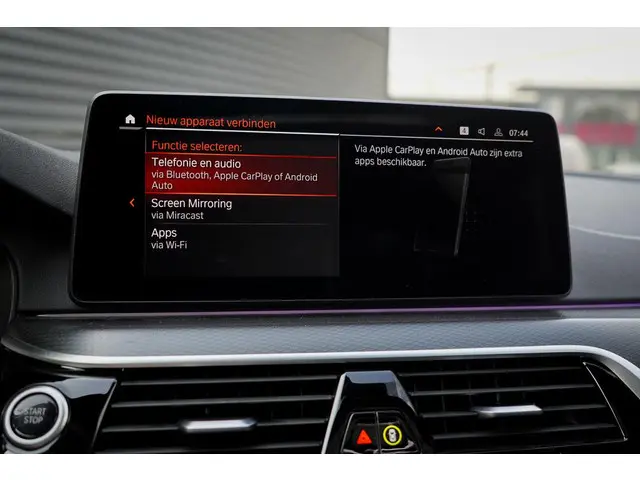 BMW 5 Serie 530e High Executive 2022 Hybride Benzine 47