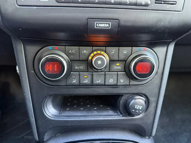 Nissan QASHQAI 1.6 dCi |Pano|360|Alcantara 2013 Diesel 44