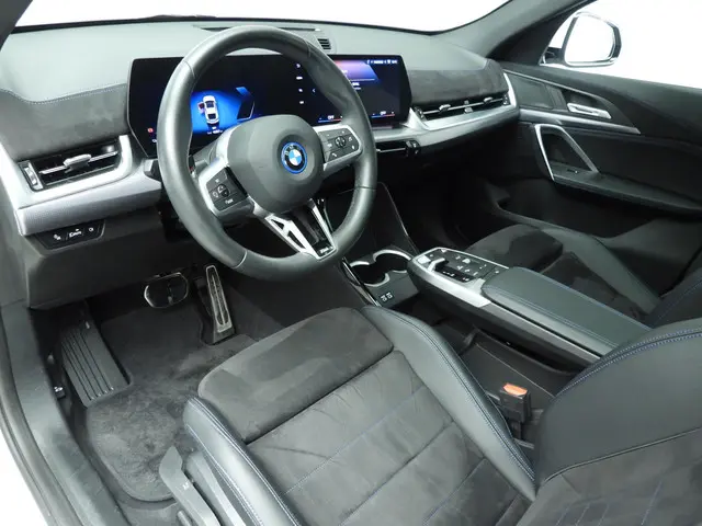 BMW iX2 eDrive20 2024 Elektrisch 6