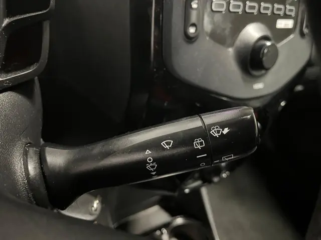 Citroën C1 1.0 VTi Feel SCHADEAUTO!! 2019 Benzine 24