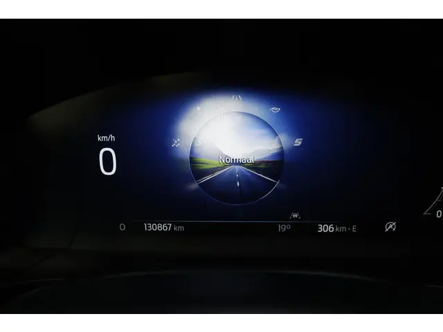 Ford Kuga 1.5 ECOBOOST ST-LINE X 2020 Benzine 32