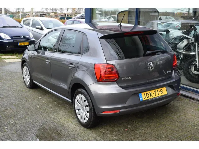 Volkswagen Polo 1.0 Comfortline Edition 2017 Benzine 3