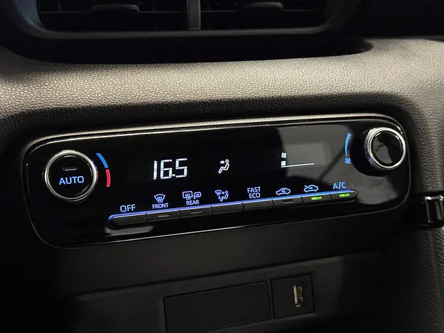 Toyota Yaris 1.5 Hybrid Active 2023 Hybride Benzine 17