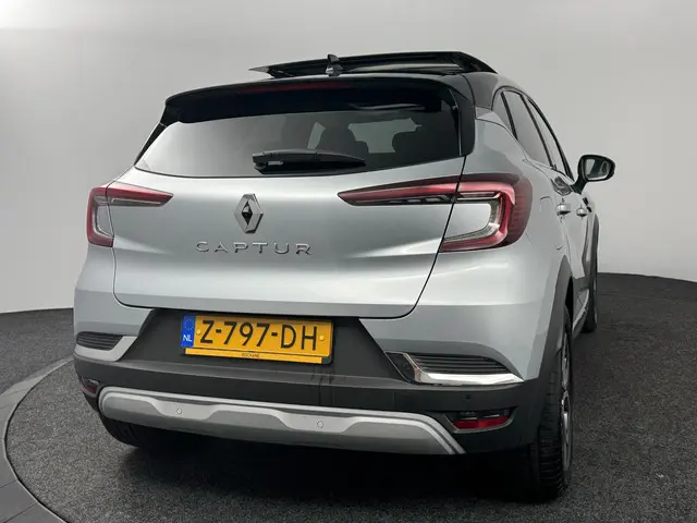 Renault Captur 1.0 TCe 90 techno 2024 Benzine 2