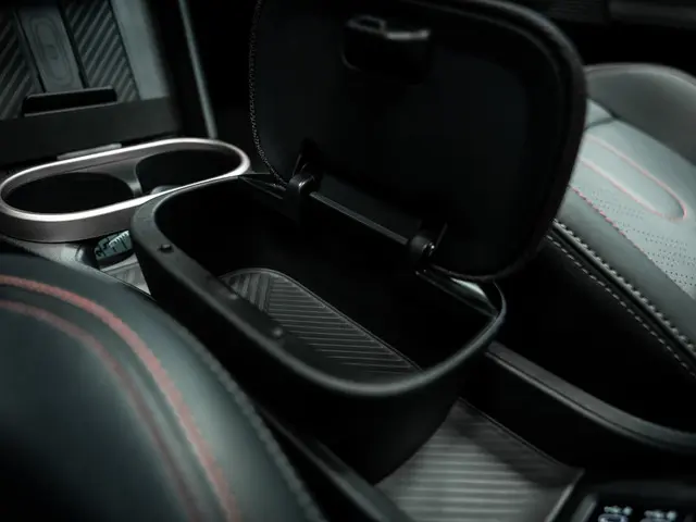 MINI 3-Deurs Cooper C John Cooper Works M 2024 Benzine 29