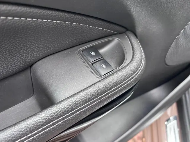 Opel ADAM 1.4 Glam 2014 Benzine 21