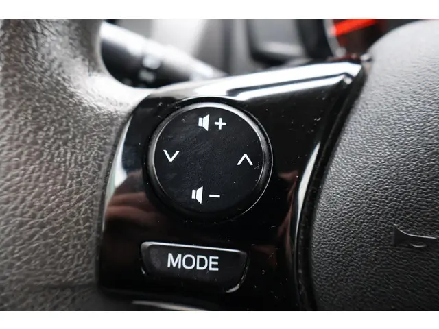 Peugeot 108 1.0 e-VTi Active 2019 Benzine 16