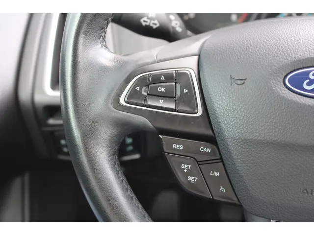 Ford Focus Wagon 1.0 EcoBoost Titanium 2018 Benzine 12