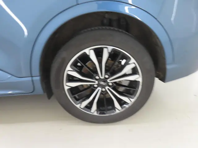 Ford Kuga 2.5 PHEV ST-Line X 2021 Hybride Benzine 11