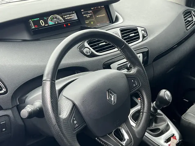 Renault Grand Scénic 1.5 dCi Bose 7p. 2014 Diesel 3