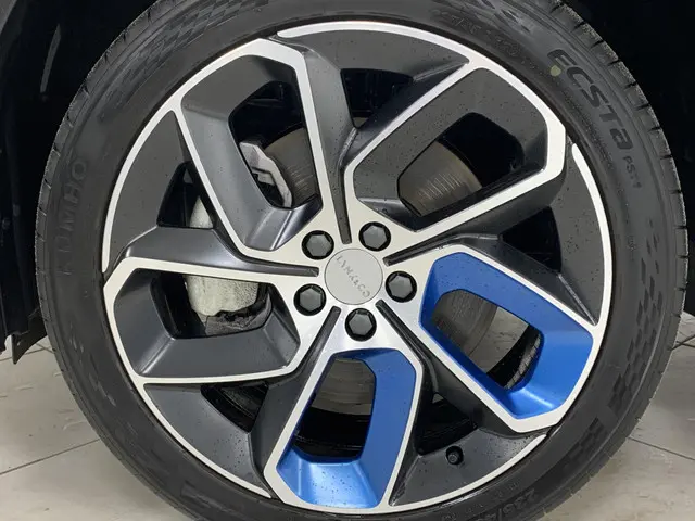 Lynk & Co 01 1.5 2024 Hybride Benzine 26