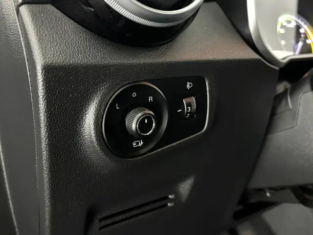 MG ZS EV MG Luxury 45 kWh 2021 Elektrisch 30