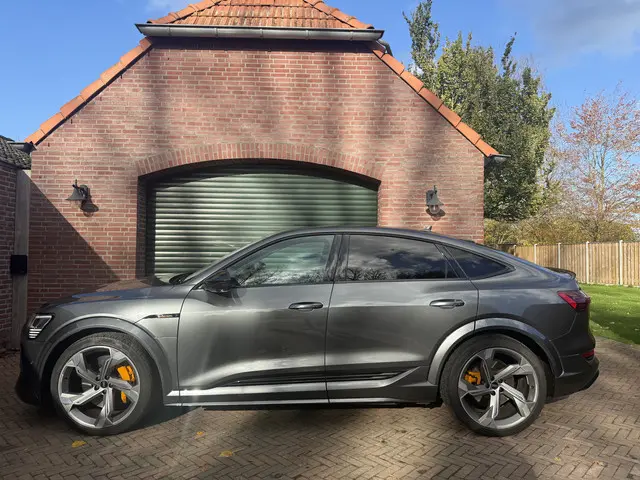 Audi e-tron Sportback S quattro 95 kWh 2022 Elektrisch 6