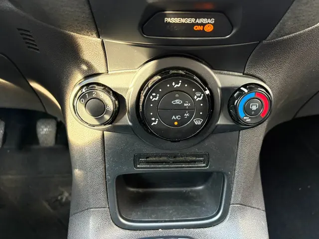 Ford Fiesta 1.0 Style 2015 Benzine 9
