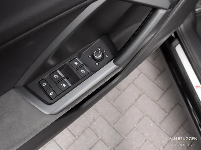 Audi Q3 Sportback 35 TFSI S-Line 2022 Benzine 35