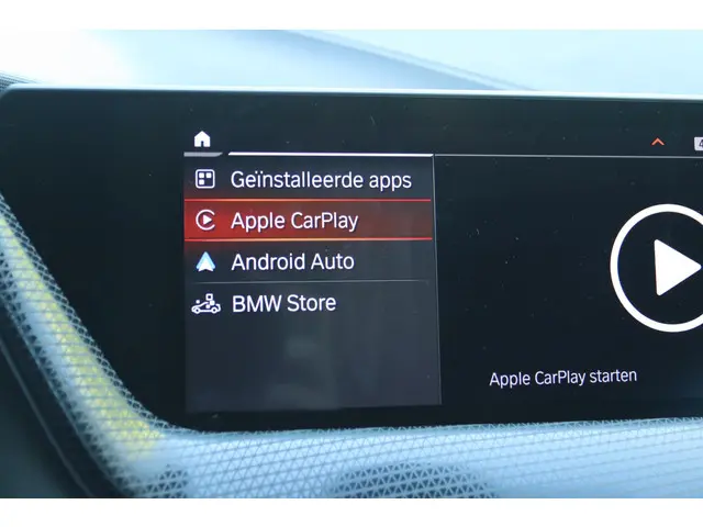 BMW 1 Serie 118I EXECUTIVE EDITION AUT. 2019 Benzine 26