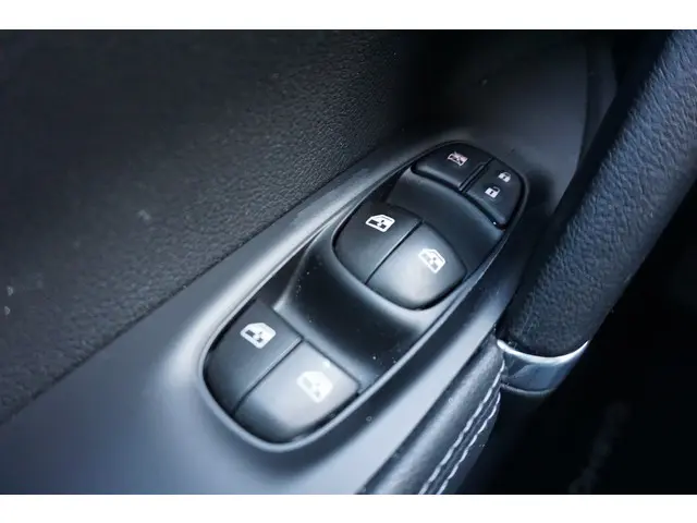 Nissan QASHQAI 1.2 Tekna 2017 Benzine 19