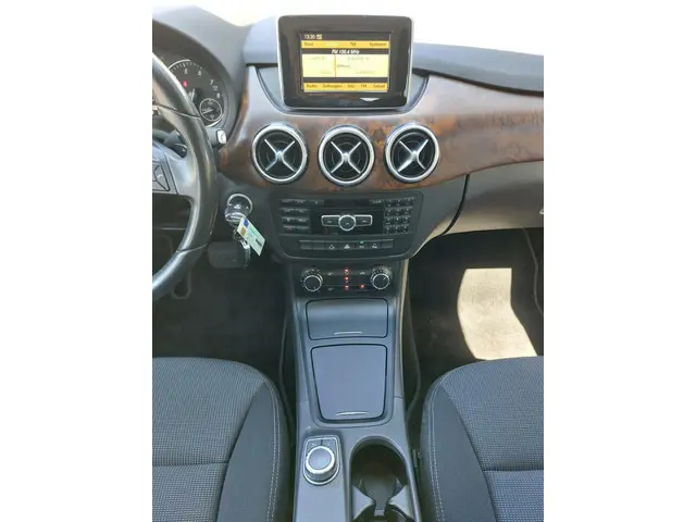 Mercedes-Benz B-Klasse 180 Ambition 2012 Benzine 22