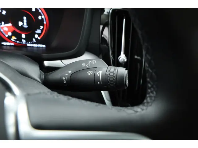 Volvo V60 2.0 B4 Momentum Business 2021 Hybride Benzine 11