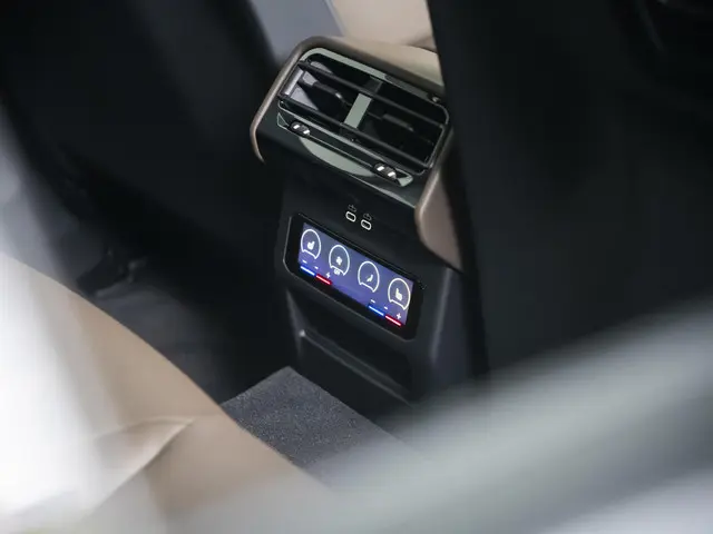 BMW i5 eDrive40 2025 Elektrisch 27