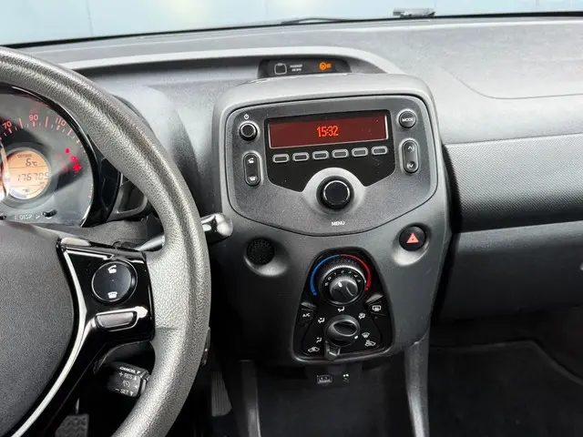 Toyota Aygo 1.0 VVT-i x-fun 2020 Benzine 17