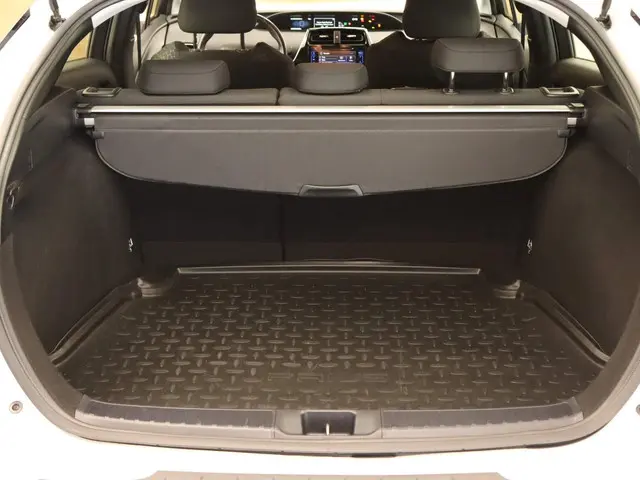 Toyota Prius 1.8 Active 2018 Hybride Benzine 14