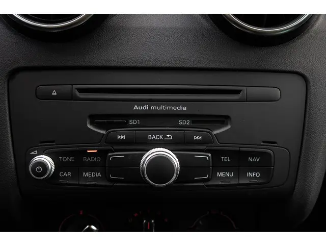 Audi A1 Sportback 1.2 TFSI Connect 2013 Benzine 19