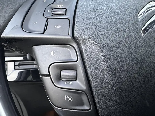 Citroën C4 Picasso 1.6 e-THP Exclusive 2015 Benzine 15